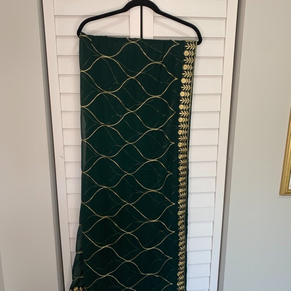 NWT - House of Indya Green Sequin Thread Embroidered Silk Lehenga Set - Size L - Picture 7 of 16
